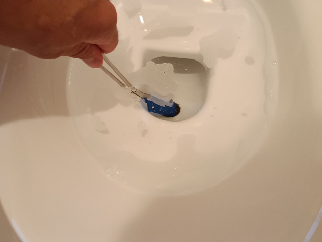 トイレふち汚れ